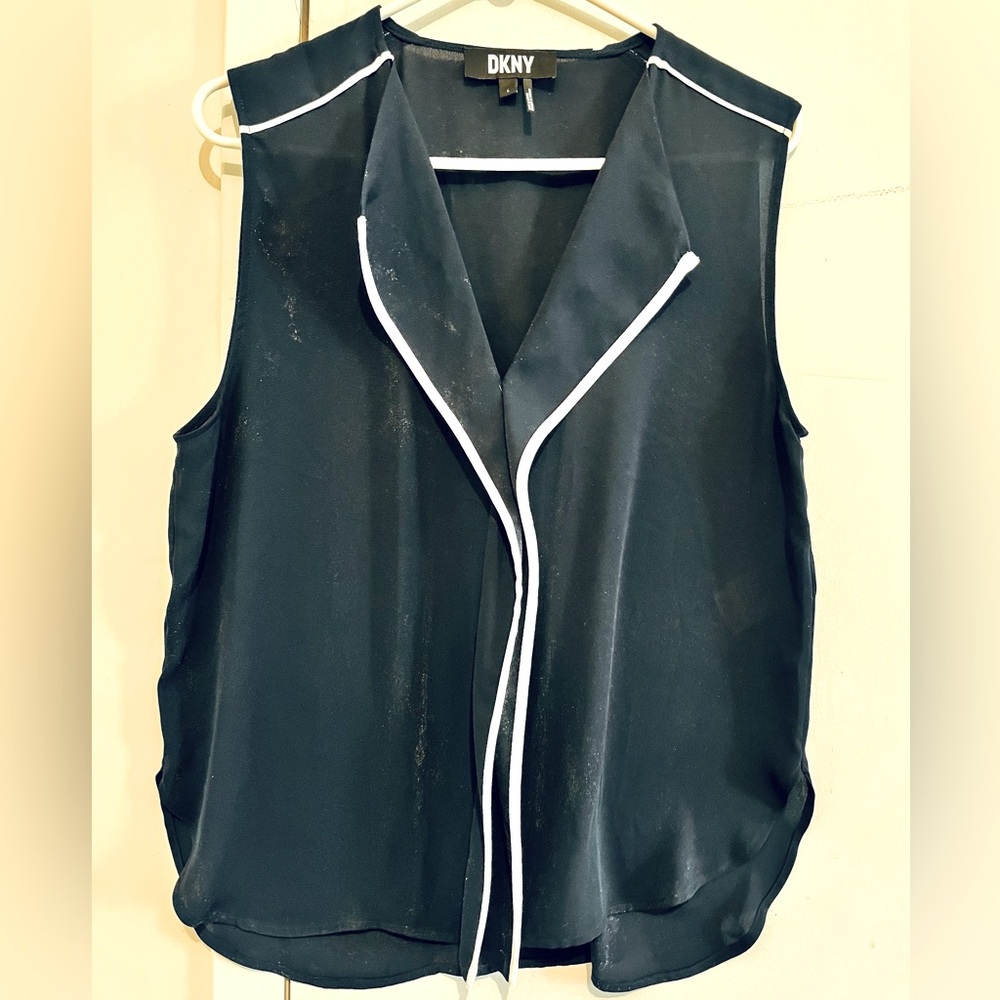 DKNY Navy Short Sleeve Blouse with White Piping